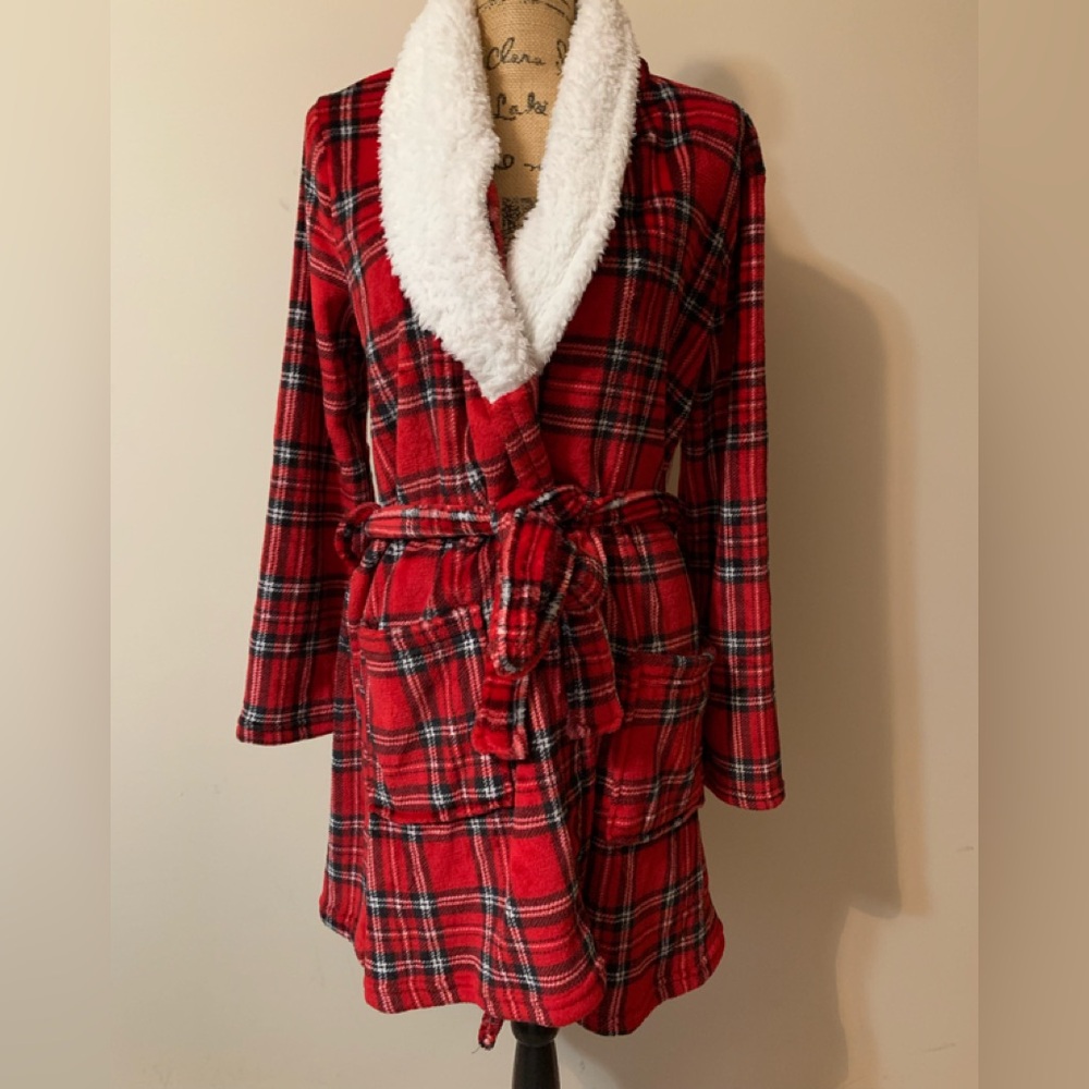 LAURA ASHLEY 100% polyester, ladies red plaid style wrap robe NWT size S/M